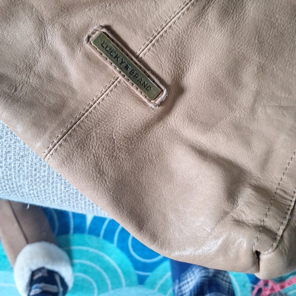 Elegant Lucky Brand Tan Leather Shoulder Bag - Picture 2 of 10